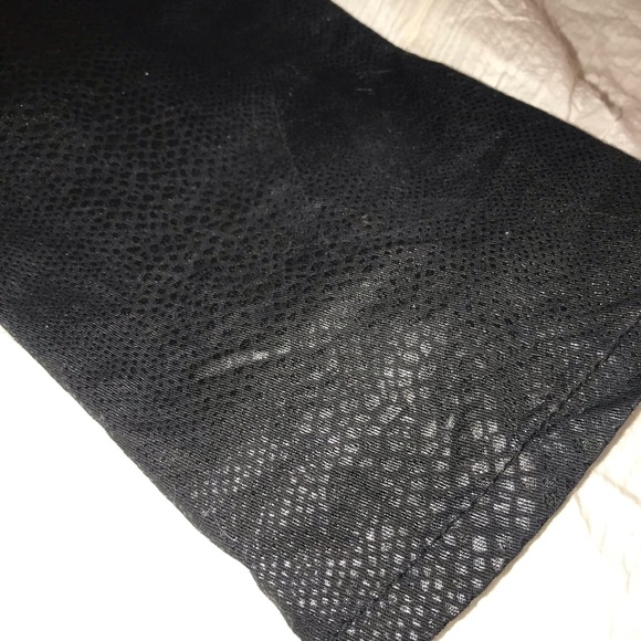 🖤🐊BLACK CROCODILE ROCK🐊🖤. ⭐️STAR PANTS⭐️ - Picture 7 of 8